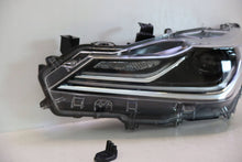 Load image into Gallery viewer, Frontscheinwerfer Toyota Corolla 81150-02T51 Links Scheinwerfer Headlight SCH9892463822sb