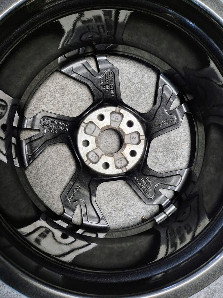 1x Alufelge 18 Zoll 8.0" 5x112 46ET Glanz Graphit 8Y0601025H Audi A3 Mg FEL6070919238cw