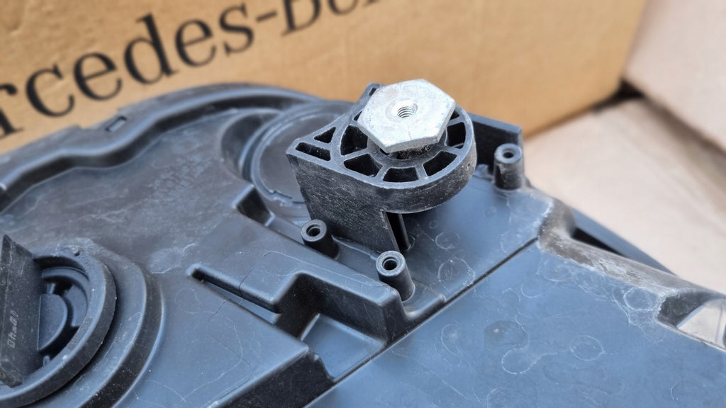 Frontscheinwerfer Mercedes-Benz Slk A1728203761 LED Rechts oder Links