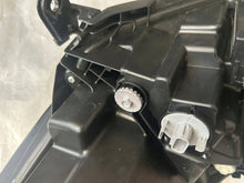 Laden Sie das Bild in den Galerie-Viewer, Frontscheinwerfer Honda Hr-V 33100T7AG51 Full LED Rechts Scheinwerfer Headlight