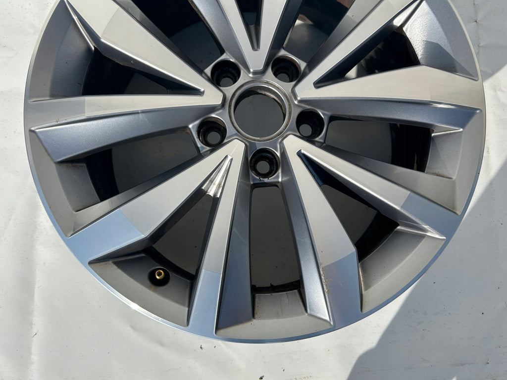 1x Alufelge 17 Zoll 7.0" 5x112 45ET Glanz 2GA601025K VW T-Roc Rim Wheel FEL2765796416cn