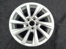 Load image into Gallery viewer, 1x Alufelge 17 Zoll 7.5" 5x114.3 45ET Glanz Silber 42611-33F60 Toyota Camry FEL1195248886gr