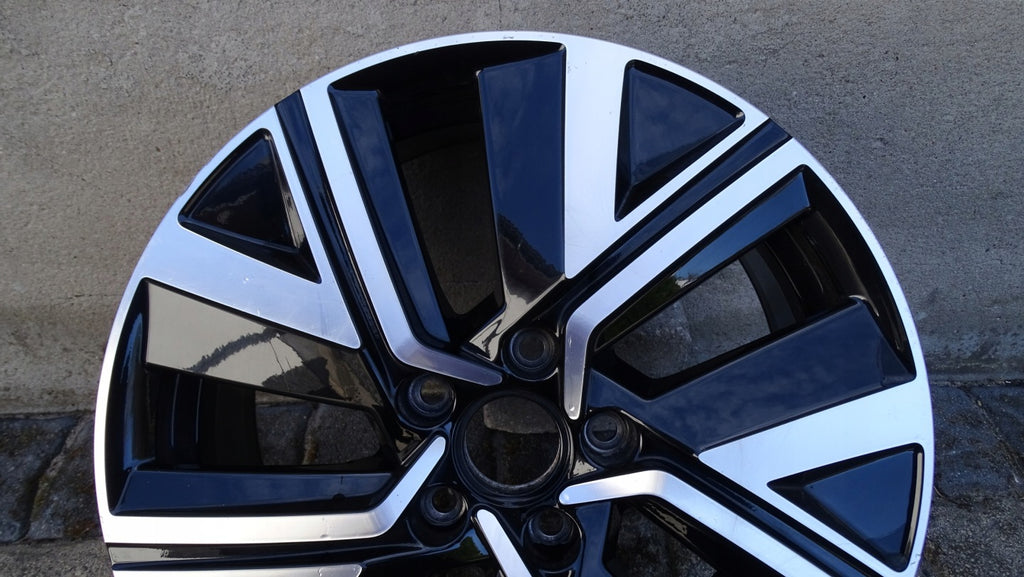 1x Alufelge 17 Zoll 6.5" 5x112 52ET Glanz Schwarz 5TA601025R VW Touran Rim Wheel FEL6160905449cx