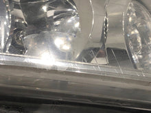 Laden Sie das Bild in den Galerie-Viewer, Frontscheinwerfer Audi A8 4E0941004 Ein Stück (Rechts oder Links) Headlight