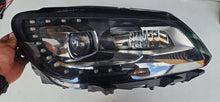 Load image into Gallery viewer, Frontscheinwerfer VW Touran 1T1941752G Xenon Rechts Scheinwerfer Headlight