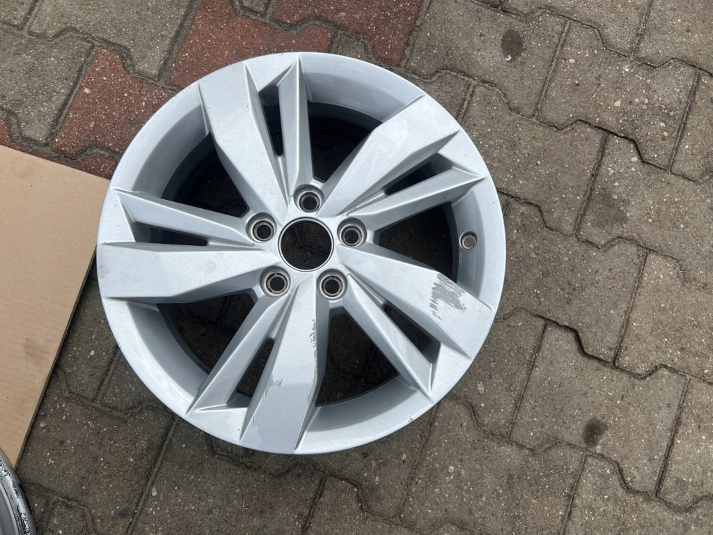 1x Alufelge 15 Zoll 5.5" 5x100 Glanz 2G0601025N VW Polo Rim Wheel FEL8353480230py