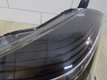 Load image into Gallery viewer, Frontscheinwerfer Toyota Yaris Links Scheinwerfer Headlight