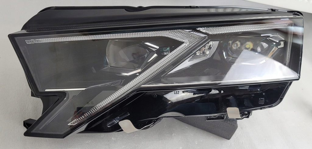 Frontscheinwerfer Skoda Octavia IV 5E4941035 Ein Stück (Rechts oder Links) SCH9332987809pv