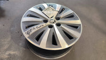 Load image into Gallery viewer, 1x Alufelge 17 Zoll 6.5" 5x112 Skoda Superb Iii Rim Wheel FEL5729220887fx