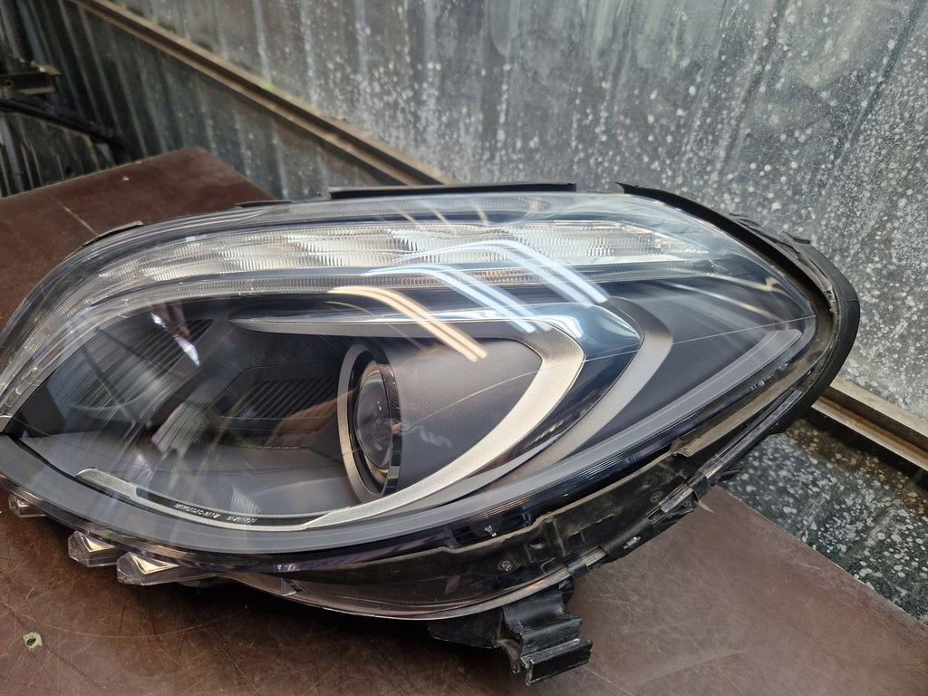 Frontscheinwerfer Mercedes-Benz W246 A2468207161 Xenon Links Headlight