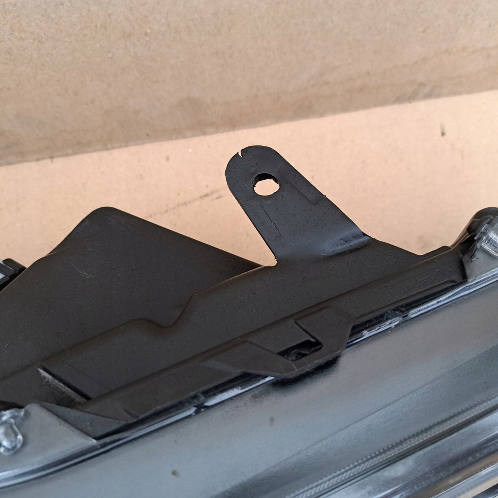 Frontscheinwerfer Toyota Hilux 1EJ923368 LED Rechts Scheinwerfer Headlight