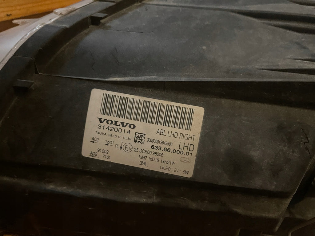 Frontscheinwerfer Volvo Xc70 31420014 Xenon Rechts Scheinwerfer Headlight