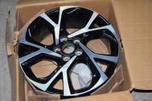 Load image into Gallery viewer, 1x Alufelge 18 Zoll 7.0" 5x114.3 50ET Glanz Schwarz 42611-F4040 Toyota I FEL7321017516bu