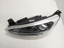 Laden Sie das Bild in den Galerie-Viewer, Frontscheinwerfer Ford Focus JX7B-13E015-AE Full LED Links Headlight SCH4050304709pf