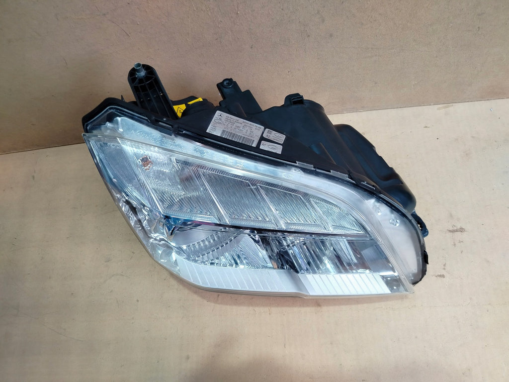 Frontscheinwerfer Mercedes-Benz X204 W204 A2048207559 Xenon Rechts Headlight