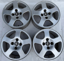 Load image into Gallery viewer, 4x Alufelge 15 Zoll 6.0&quot; 4x108 18ET Silber Citroën Rim Wheel