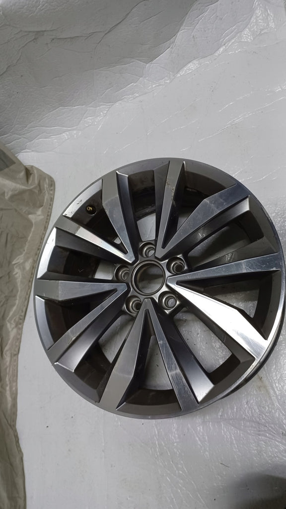 1x Alufelge 17 Zoll 7.0" 5x112 2GA601025N VW T-Roc I Rim Wheel FEL9061451767jx
