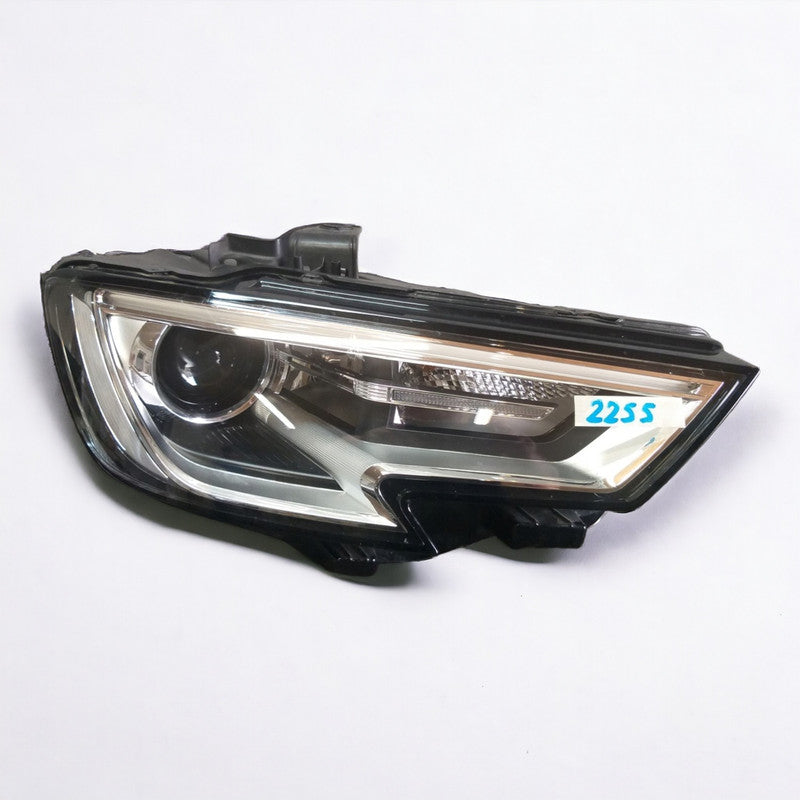 Frontscheinwerfer Audi A3 8V0941006E 90104557 Rechts Scheinwerfer Headlight