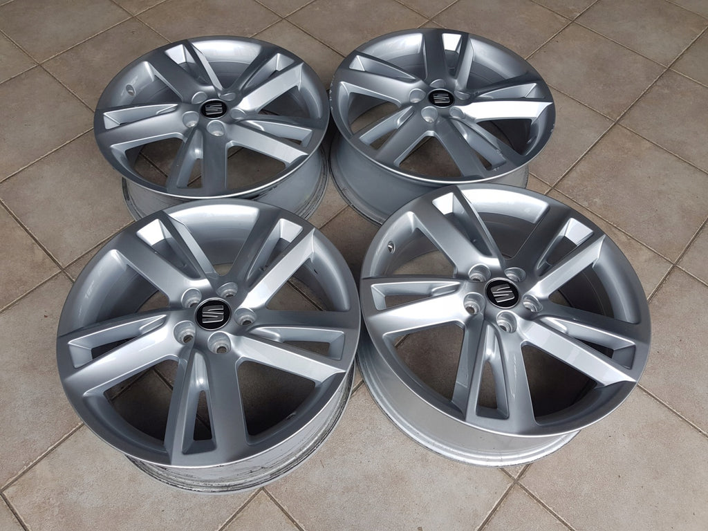 4x Alufelge 17 Zoll 6.5" 5x100 48ET Glanz Silber 6F9601025E Seat Arona Rim Wheel FEL3257127964xs