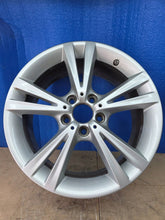Laden Sie das Bild in den Galerie-Viewer, 1x Alufelge 18 Zoll 5x112 7896212 BMW 1 F21 F20 Rim Wheel FEL8445493119cd
