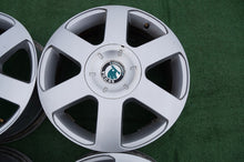 Laden Sie das Bild in den Galerie-Viewer, 4x Alufelge 16 Zoll 6.5" 5x112 50ET Glanz Silber 1Z0601025B Skoda Octavia Ii FEL8833687684sw