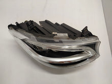 Laden Sie das Bild in den Galerie-Viewer, Frontscheinwerfer Mercedes-Benz Sprinter A9109065800 Full LED Rechts Headlight