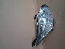 Laden Sie das Bild in den Galerie-Viewer, Frontscheinwerfer Toyota Avensis Rechts Scheinwerfer Headlight SCH7024164217jp