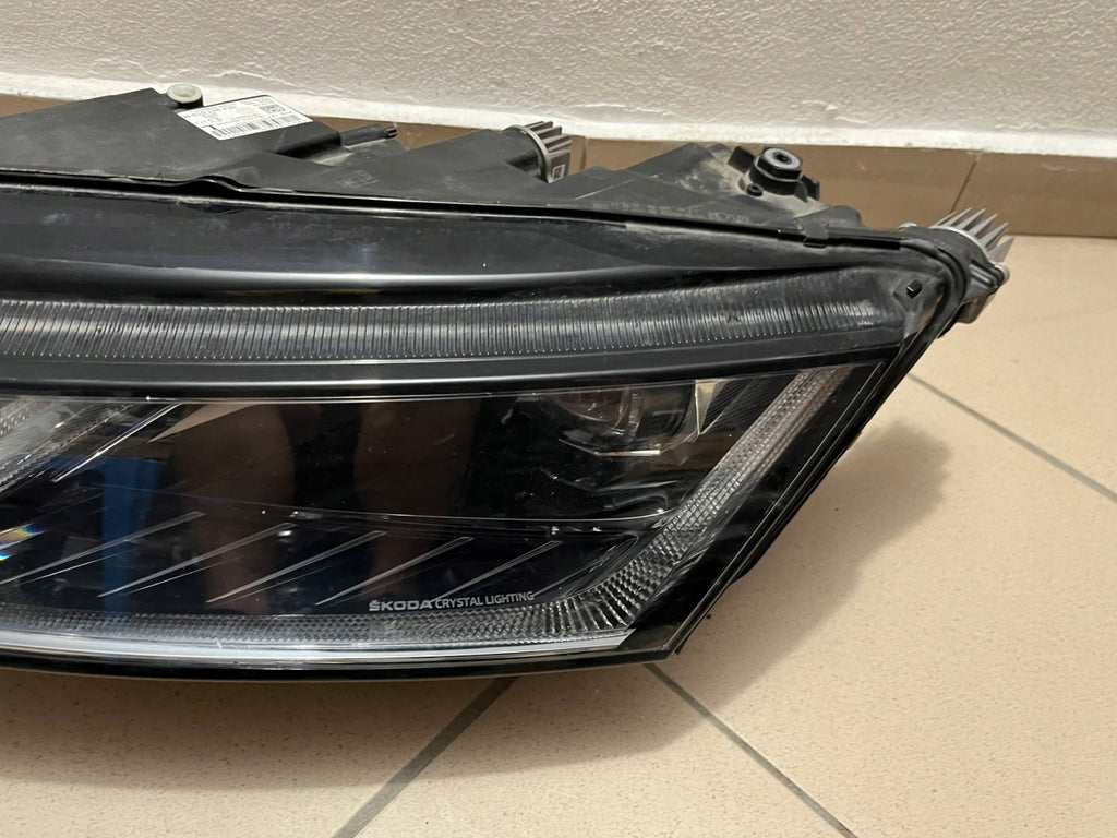 Frontscheinwerfer Skoda Octavia IV 5E4941015B Full LED Links Headlight SCH9125668122vs
