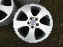 Laden Sie das Bild in den Galerie-Viewer, 1x Alufelge 16 Zoll 7.0&quot; 5x108 30714021 Volvo S80 V70 III S40 C70 Rim Wheel