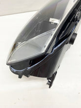 Laden Sie das Bild in den Galerie-Viewer, Frontscheinwerfer VW Passat B7 90010126 Rechts Scheinwerfer Headlight SCH9231601816fh