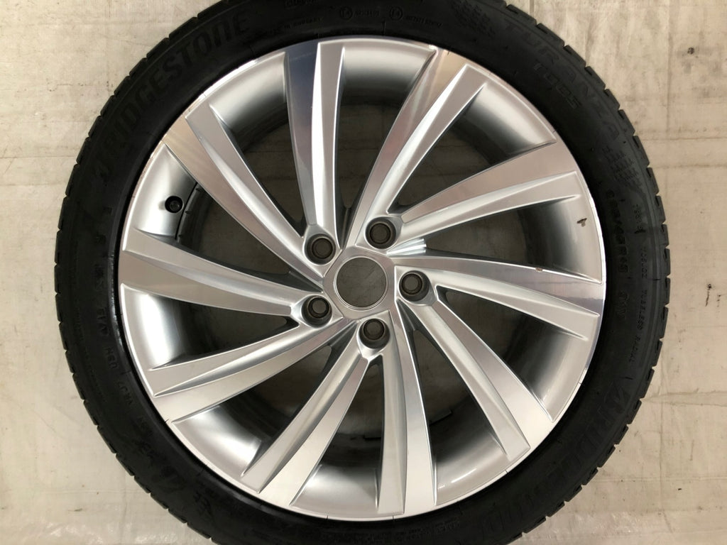 1x Alufelge 18 Zoll 7.5" 5x112 48ET Glanz Grau 5E3601025 Skoda Octavia 5e3 FEL9265903493fi