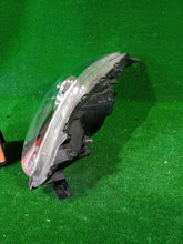 Laden Sie das Bild in den Galerie-Viewer, Frontscheinwerfer Mitsubishi Space Star W0563 Rechts Scheinwerfer Headlight