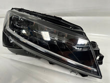 Laden Sie das Bild in den Galerie-Viewer, Frontscheinwerfer Skoda Superb III 3V1941016D LED Rechts Scheinwerfer Headlight