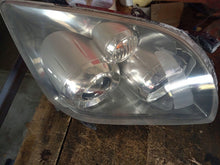 Laden Sie das Bild in den Galerie-Viewer, Frontscheinwerfer Toyota Avensis Rechts Scheinwerfer Headlight SCH3024873126da