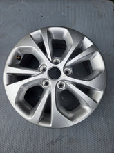 Load image into Gallery viewer, 1x Alufelge 15 Zoll 6.0" 5x108 44ET 403005474 Renault Rim Wheel FEL3296967640hw