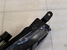 Load image into Gallery viewer, Frontscheinwerfer Toyota Yaris EUK0-8 Links Scheinwerfer Headlight SCH5612650284jp