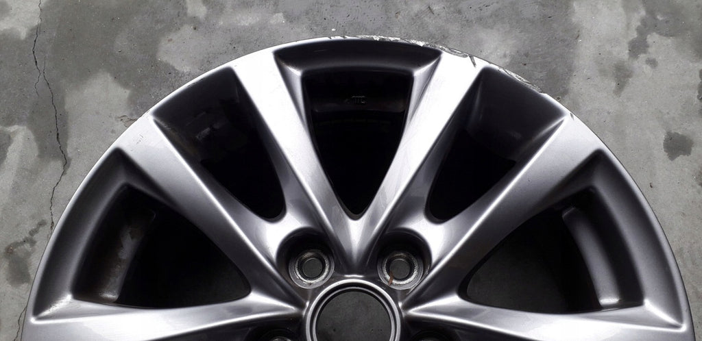 1x Alufelge 16 Zoll 6.5" 5x114.3 45ET Glanz Silber 9965N06560 Mazda 3 Rim Wheel