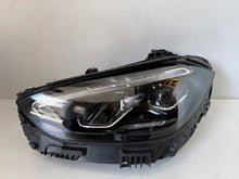 Laden Sie das Bild in den Galerie-Viewer, Frontscheinwerfer Mercedes-Benz W206 A2069068104 Links Scheinwerfer Headlight SCH7539382493zz