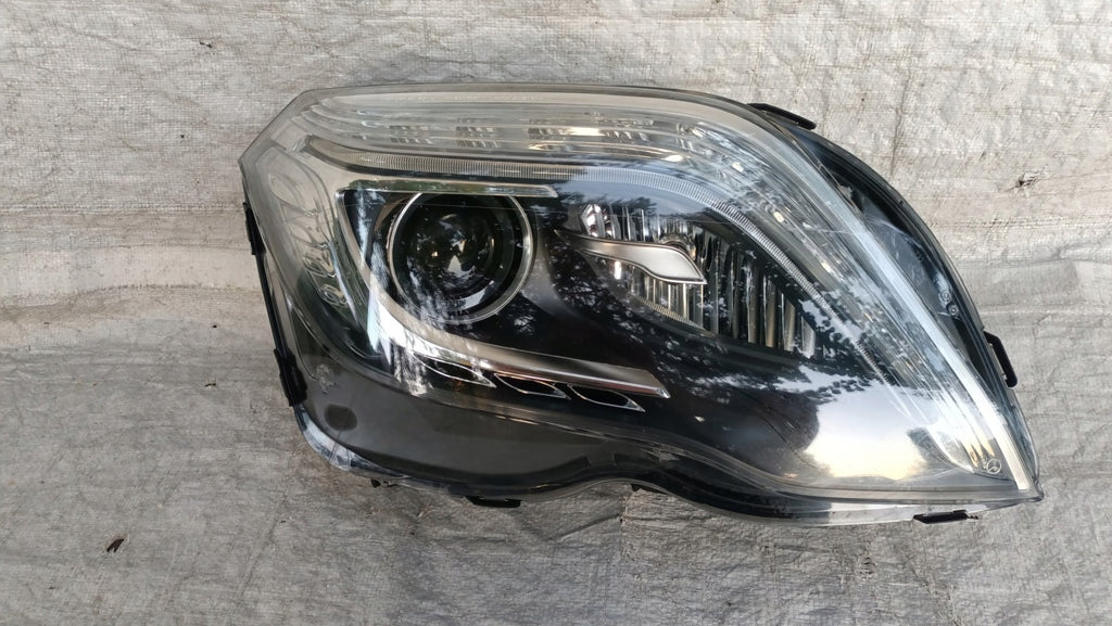 Frontscheinwerfer Mercedes-Benz W204 A2048201639 Xenon Rechts Headlight SCH3810726763lq
