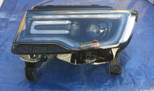 Laden Sie das Bild in den Galerie-Viewer, Frontscheinwerfer Jeep Grand Cherokee Wk2 68142493AE Links Headlight SCH4329519684nd