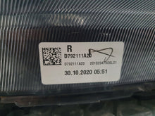 Laden Sie das Bild in den Galerie-Viewer, Frontscheinwerfer Hyundai Tucson D792111A20 GAR-POL9110 Rechts Headlight SCH7723082398ok