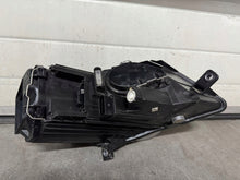Load image into Gallery viewer, Frontscheinwerfer VW Passat 3C0941751 Xenon Links Scheinwerfer Headlight SCH3113794824zm