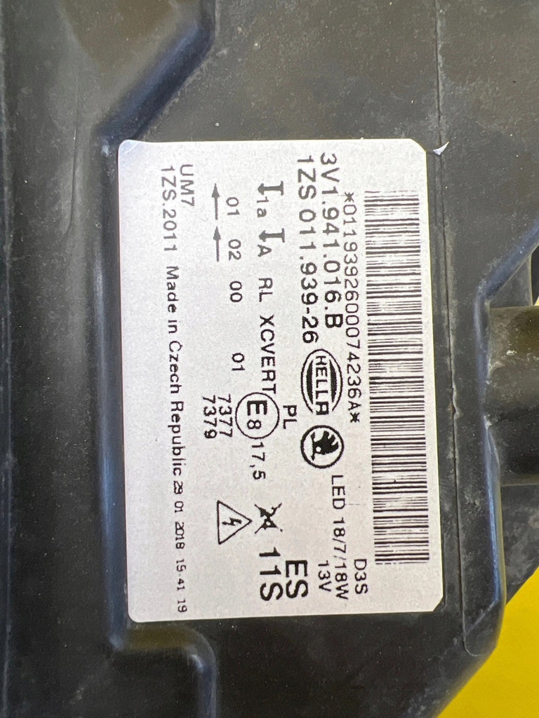 Frontscheinwerfer Skoda Superb III 3V1941016B Xenon Rechts Headlight