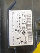 Laden Sie das Bild in den Galerie-Viewer, Frontscheinwerfer Skoda Superb III 3V1941016B Xenon Rechts Headlight