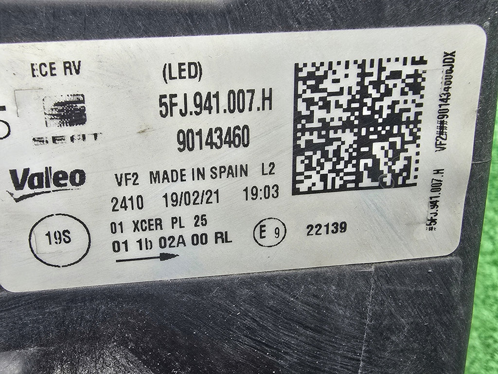 Frontscheinwerfer Seat Tarraco 5FJ941007H Full LED Ein Stück (Rechts oder Links)