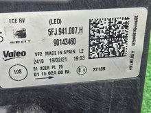 Laden Sie das Bild in den Galerie-Viewer, Frontscheinwerfer Seat Tarraco 5FJ941007H Full LED Ein Stück (Rechts oder Links)