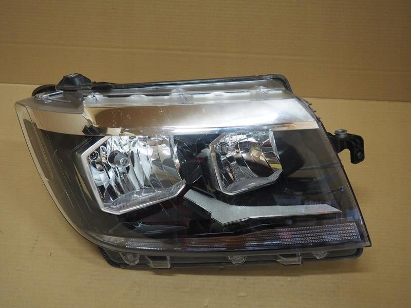 Frontscheinwerfer VW Crafter 7C1941006 Rechts Scheinwerfer Headlight SCH5866676000hf