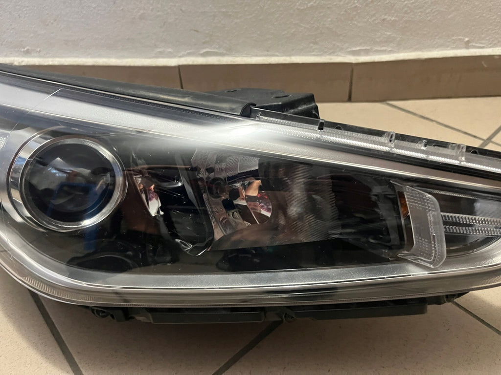 Frontscheinwerfer Hyundai I30 III 92102-G4020 LED Rechts Scheinwerfer Headlight