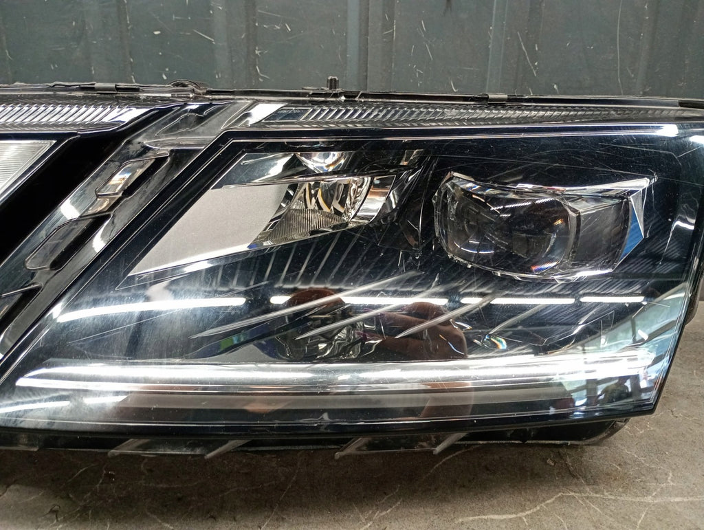 Frontscheinwerfer Skoda Octavia III 5E1941015F LED Links Scheinwerfer Headlight SCH1978958264kl