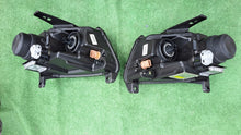 Laden Sie das Bild in den Galerie-Viewer, Frontscheinwerfer Jeep Grand Cherokee 55079408AJ 55079409AJ Ein Satz Headlight SCH2333502000jj